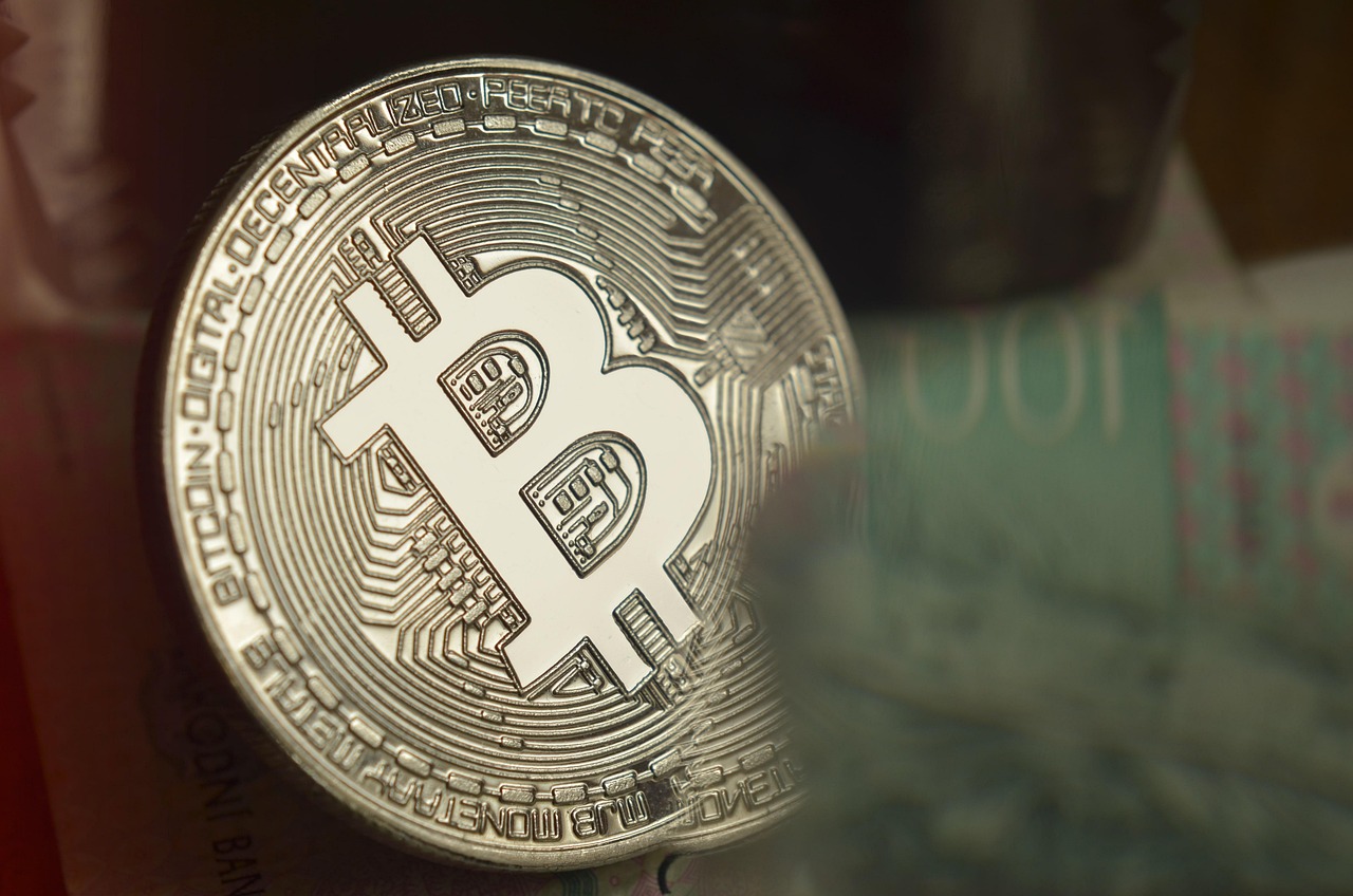 美国3月CPI下跌、联准会降息机率提高！但比特币、美股不涨反跌